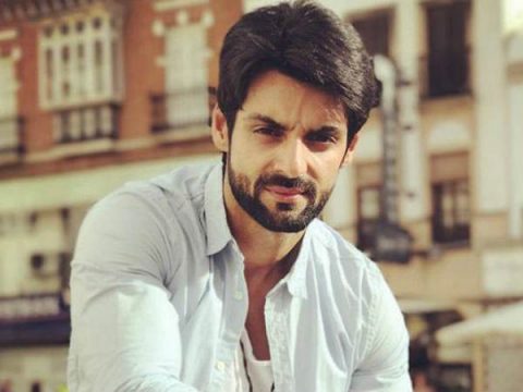 22-1500709505-karan-wahi.jpg