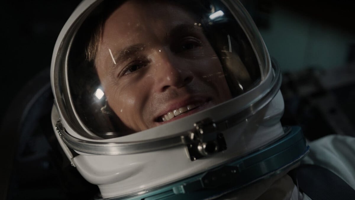 Best Books, Movies, Games, and Podcasts Like For All Mankind