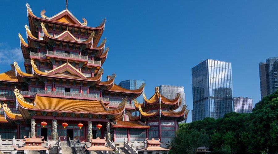 China Gives Offshore Brokers Two Years to Exit Mainland Market